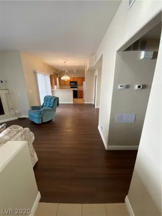 Photo #6: 2218250 Listing