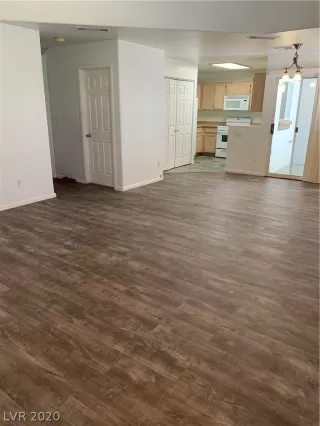 Photo #2: 2218290 Listing 