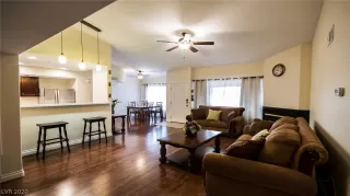 Photo #2: 2218293 Listing