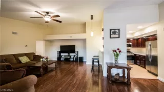 Photo #4: 2218293 Listing