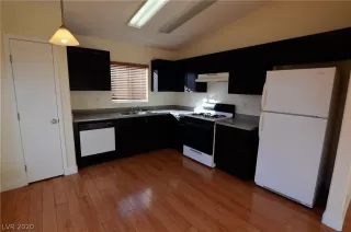 Photo #2: 2218313 Listing