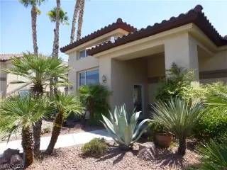 Photo #2: 2218388 Listing