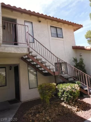 Photo #1: 2218426 Listing