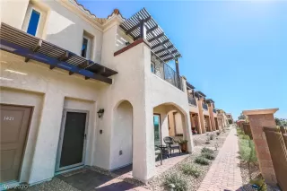 Photo #1: 2218458 Listing 