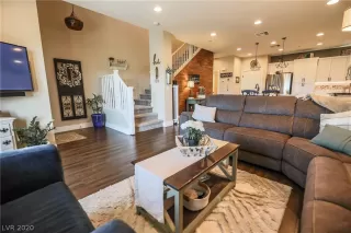 Photo #6: 2218458 Listing 