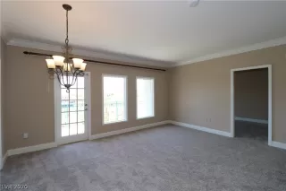 Photo #4: 2218480 Listing
