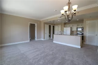 Photo #5: 2218480 Listing