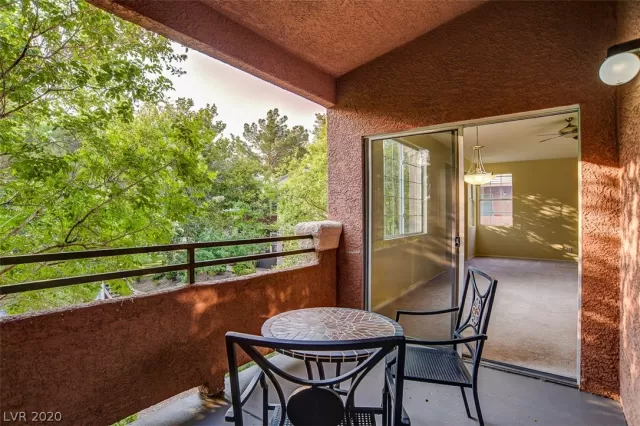 MLS: 2218486 Condo For Sale