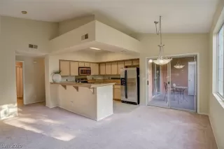 Photo #3: 2218486 Listing 