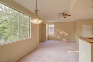 Photo #5: 2218486 Listing 
