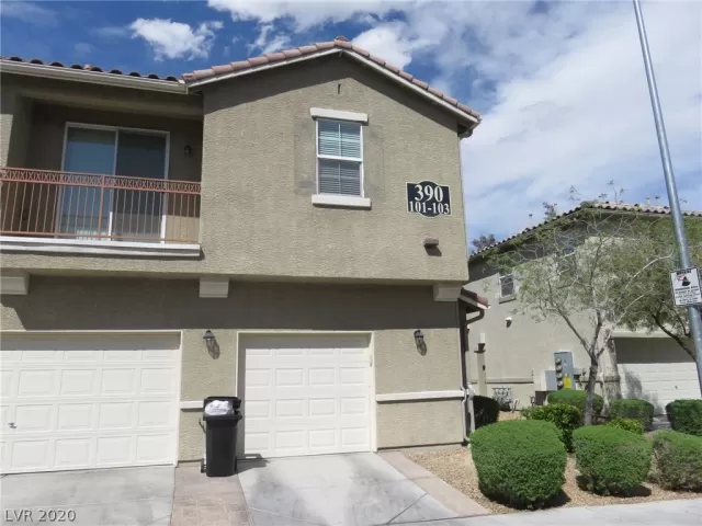 MLS: 2218522 Condo For Sale