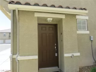 Photo #1: 2218522 Listing