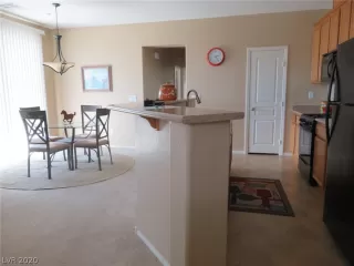 Photo #3: 2218522 Listing