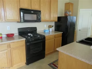 Photo #4: 2218522 Listing