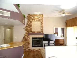 Photo #3: 2218548 Listing 