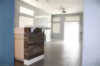 Photo #3: 2218605 Listing