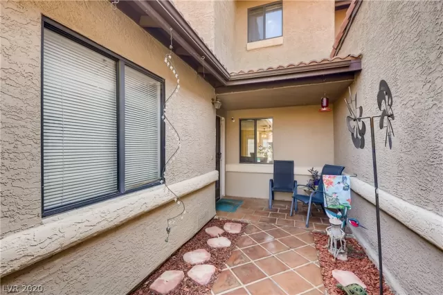 MLS: 2218609 Condo For Sale