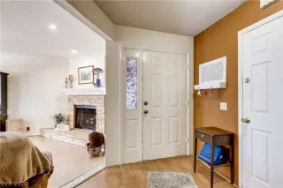 Photo #2: 2218609 Listing