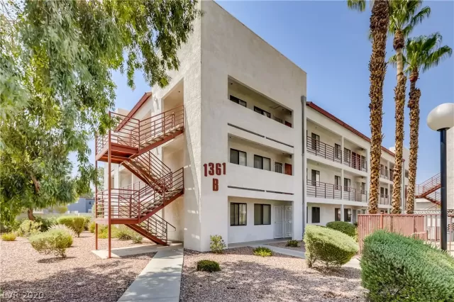 MLS: 2218665 Condo For Sale