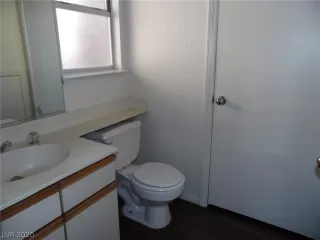 Photo #3: 2218676 Listing 