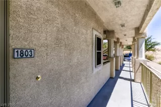 Photo #4: 2218716 Listing