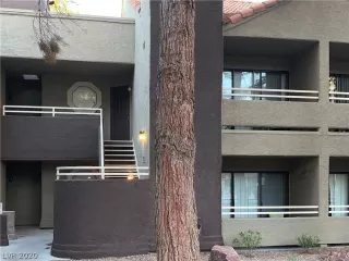 Photo #1: 2218757 Listing