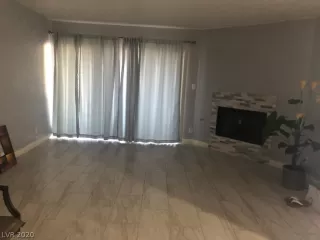 Photo #3: 2218757 Listing