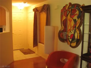 Photo #2: 2218778 Listing