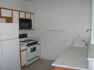 Photo #2: 2218862 Listing