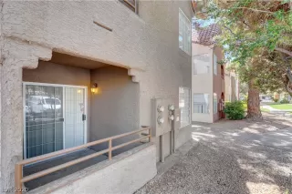 Photo #5: 2218893 Listing