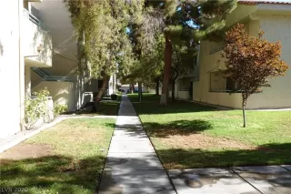 Photo #2: 2218915 Listing 