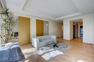 Photo #4: 2218927 Listing