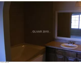 Photo #3: 2218940 Listing