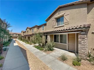 Photo #1: 2218959 Listing 