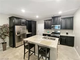 Photo #4: 2218959 Listing 