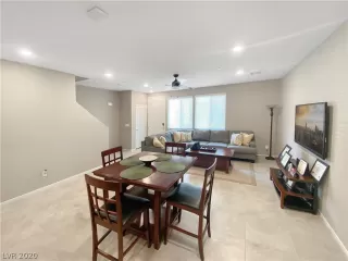 Photo #5: 2218959 Listing 