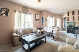 Photo #4: 2218972 Listing