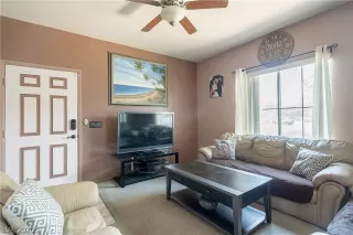 Photo #6: 2218972 Listing