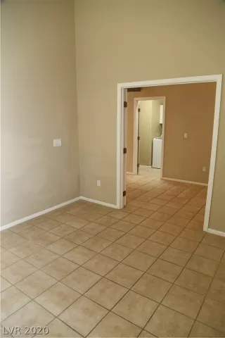 Photo #5: 2218993 Listing 