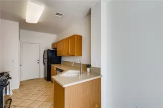 Photo #4: 2219015 Listing 