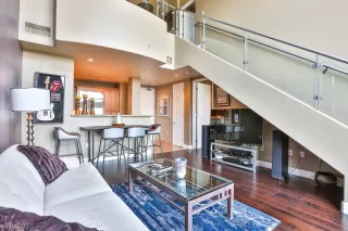 Photo #1: 2219029 Listing