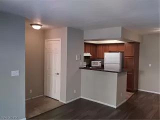 Photo #2: 2219042 Listing 