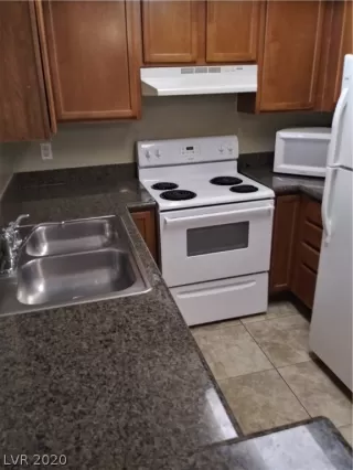 Photo #6: 2219042 Listing 