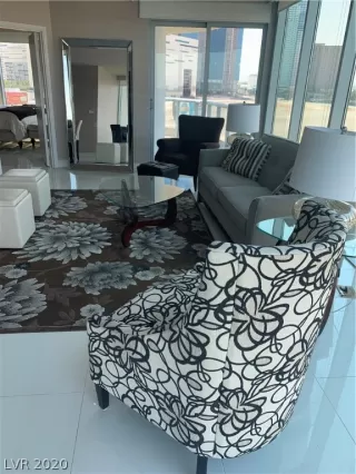 Photo #2: 2219046 Listing 