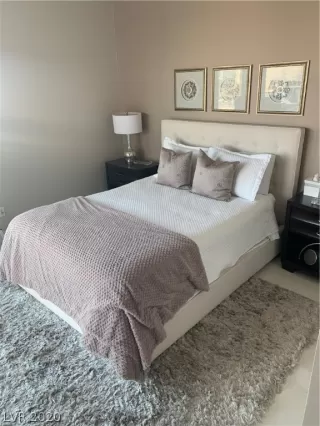 Photo #5: 2219046 Listing 