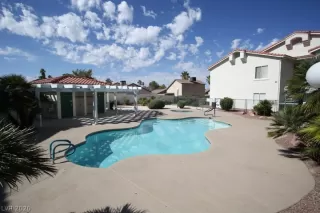 Photo #2: 2219055 Listing 