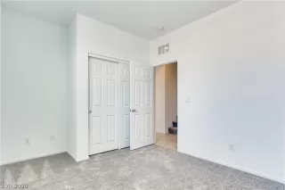 Photo #6: 2219067 Listing