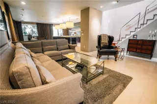 Photo #4: 2219086 Listing 