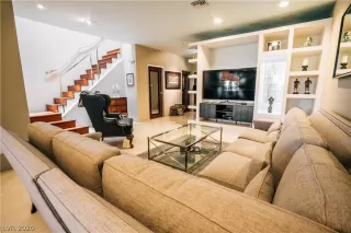 Photo #6: 2219086 Listing 