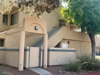 Photo #1: 2219121 Listing